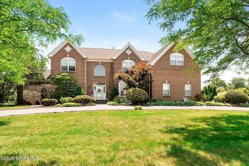 9 Denise Dr, Allentown, NJ, 08501-2047 | Card Image