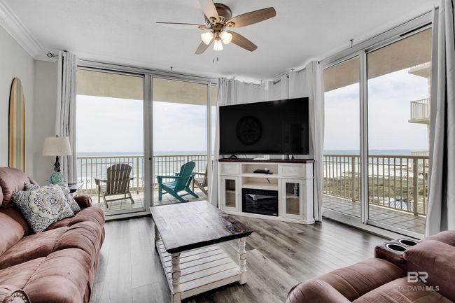 Living Room | Image 6