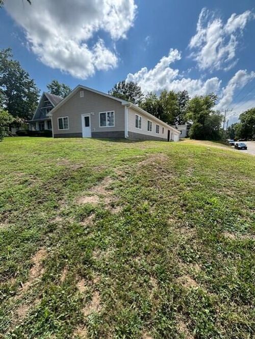 1021 Bluff St, Fulton, MO, 65251-2320 | Card Image