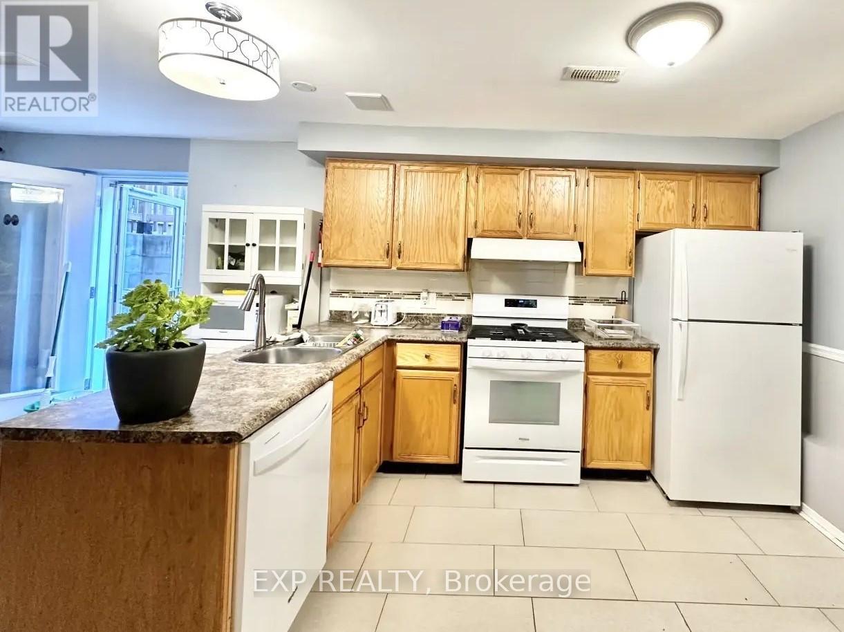 Residential Lease in Whitby (Pringle Creek) 3