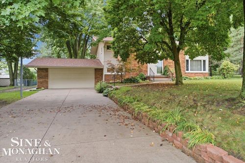 1545 Clinton Ave, Saint Clair, MI, 48079-5231 | Card Image