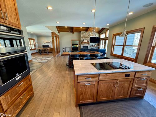 479 Deer Creek Ln, Carroll, IA, 51401-3111 | Card Image