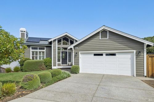 4 Meadow Ridge Dr, Corte Madera, CA, 94925-2074 | Card Image