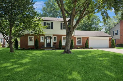 201 S Stratford Rd, Arlington Heights, IL, 60004-6738 | Card Image