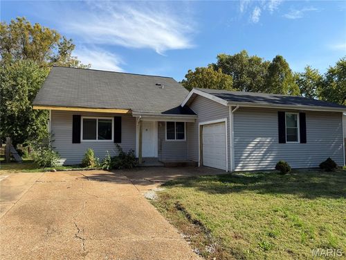 2790 Sherwood Drive, Florissant, MO, 63031 | Card Image