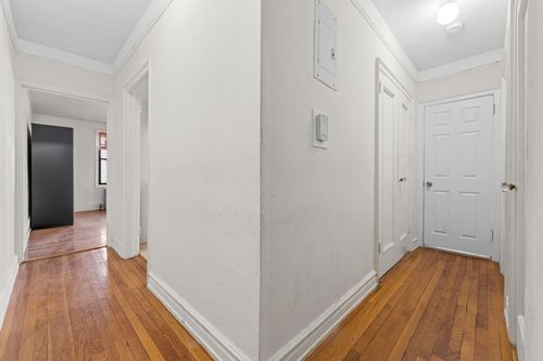 4b-1080 Warburton Avenue, Yonkers, NY, 10701 | Card Image