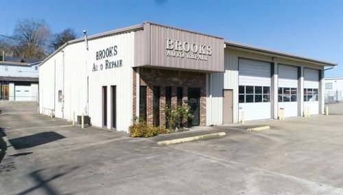 700 N 1st St, Pulaski, TN, 38478-2406 | Card Image