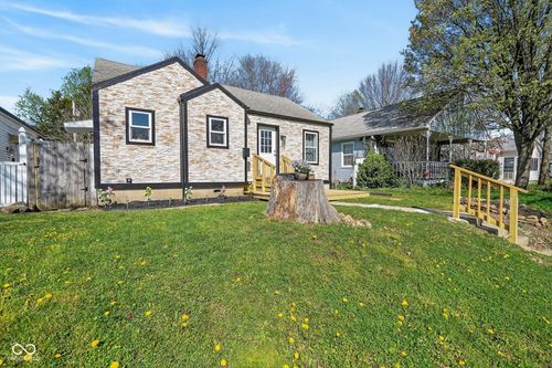 132 S 7th Ave, Beech Grove, IN, 46107-1933 | Card Image