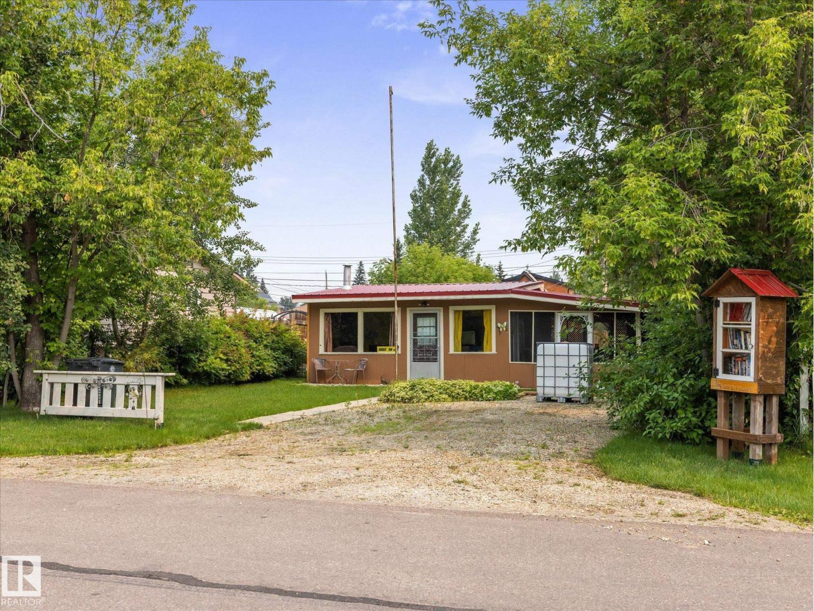 Residential in Rural Lac Ste. Anne County 3