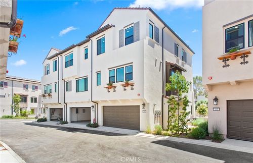 139 Bradley Pl, Los Angeles, CA, 90056 | Card Image
