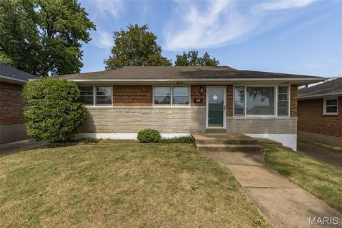 3951 French Court, St Louis, MO, 63116 | Card Image