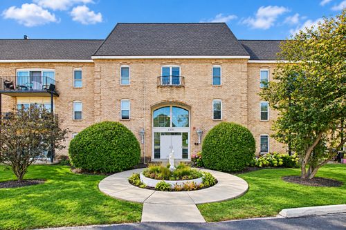 c210-5201 Carriageway Drive, Rolling Meadows, IL, 60008 | Card Image