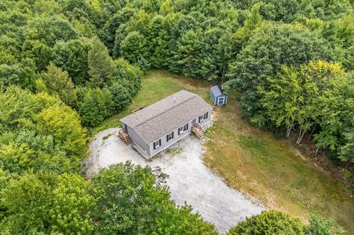 30 Freedom Ln, Norway, ME, 04268-4035 | Card Image