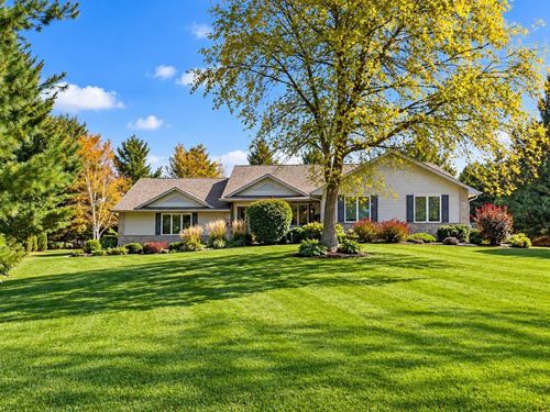 5106 E Monarch Cir, Beloit, WI, 53511-9552 | Card Image
