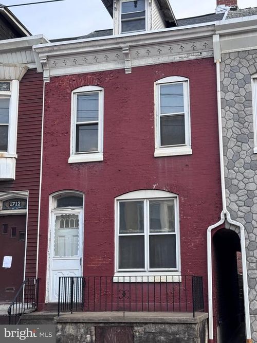 1710 Perkiomen Ave, READING, PA, 19602-2225 | Card Image