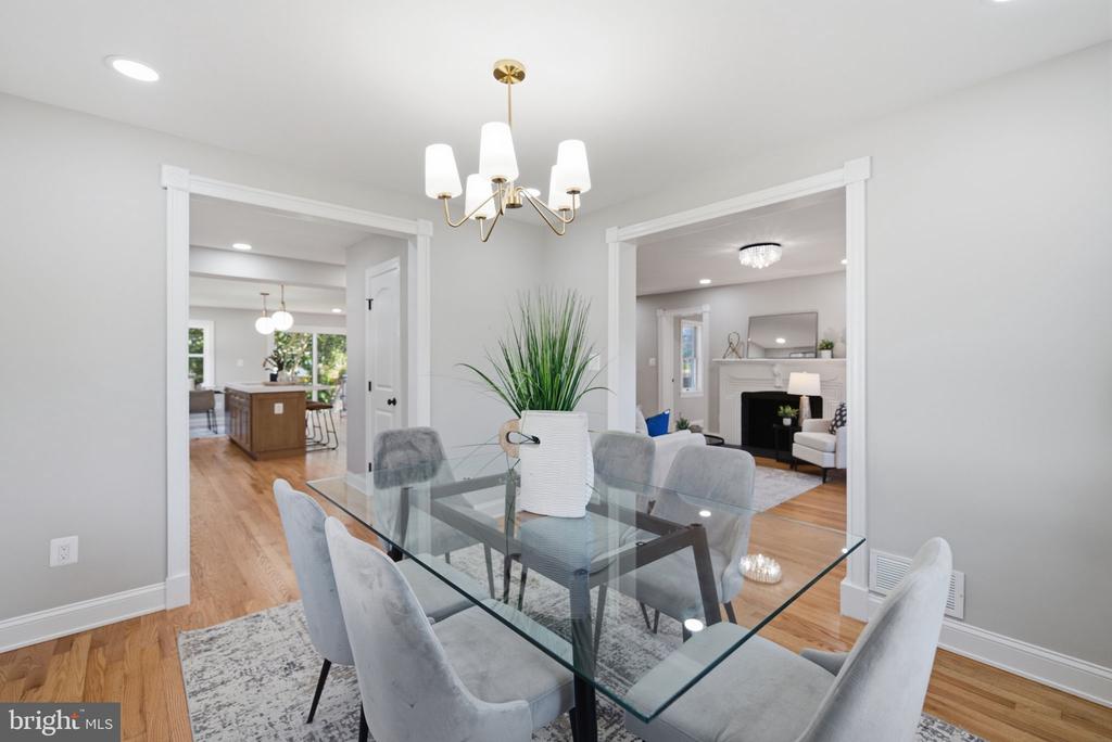 Residential in ARLINGTON 5