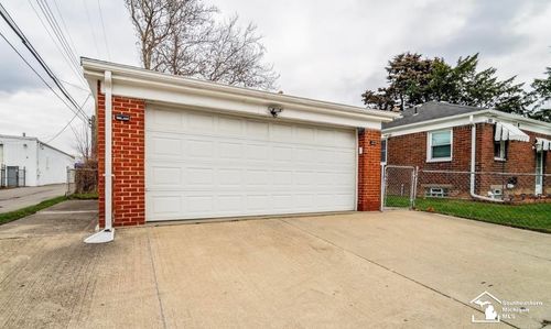 17765 Ruth St, Melvindale, MI, 48122-1144 | Card Image