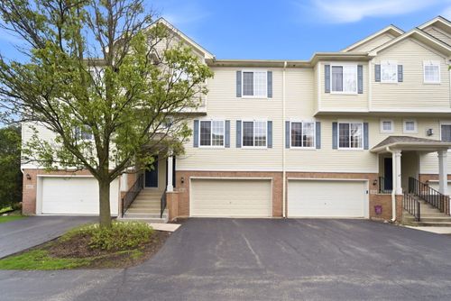 1854 Fredericksburg Ln, Aurora, IL, 60503-3647 | Card Image