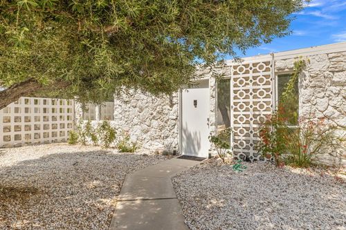 811 E Grace Cir, Palm Springs, CA, 92262 | Card Image