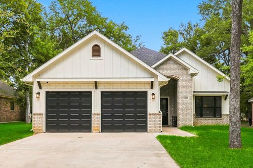 1001 Oak Valley Rd, Burleson, TX, 76028-6273 | Card Image