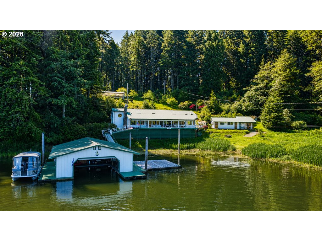 Residential in Lakeside