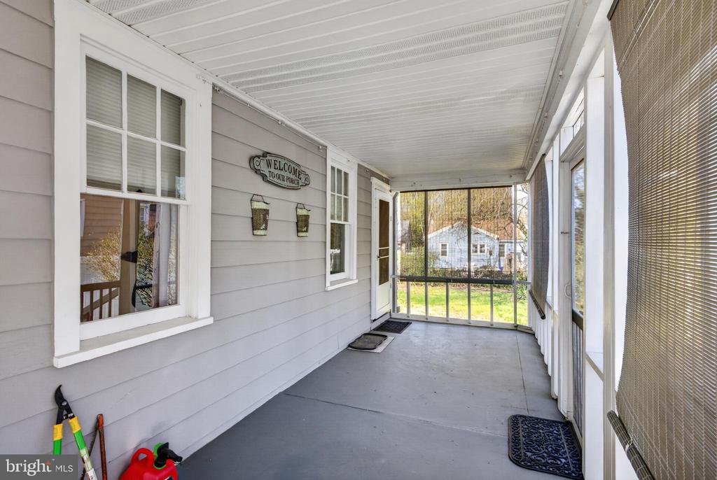 Residential in WOODBURY 4