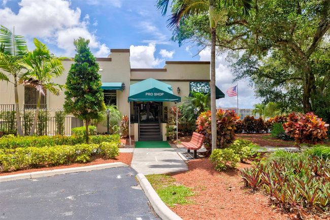 APT-101 - 9510 Seagrape Dr, Condo with 3 bedrooms, 2 bathrooms and null parking in Davie FL | Image 41
