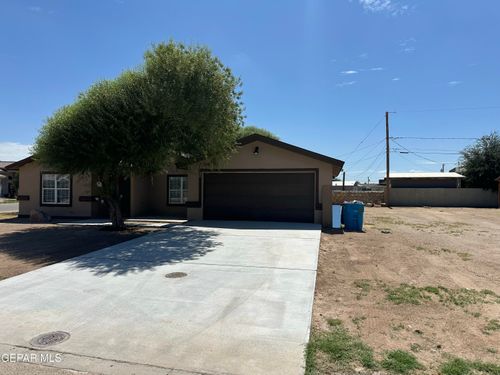 450 Plantation, Clint, TX, 79836-1906 | Card Image