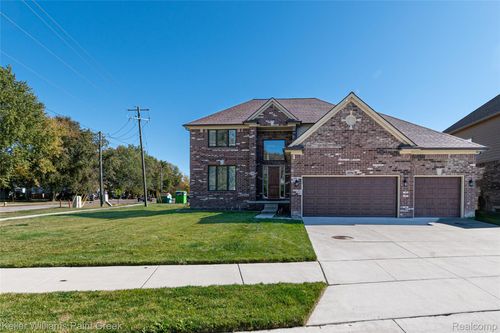 49596 Platte River Dr, Chesterfield, MI, 48047-4384 | Card Image