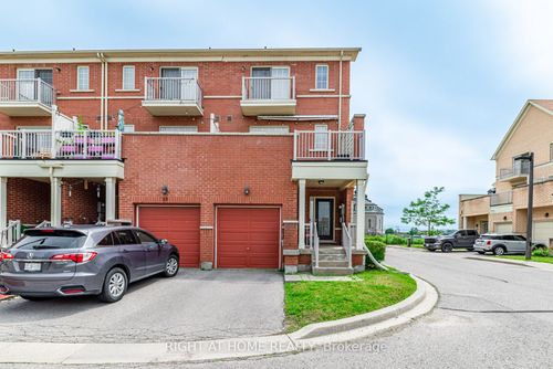 15 Tatra Lane, Markham, ON, L6C0P3 | Card Image