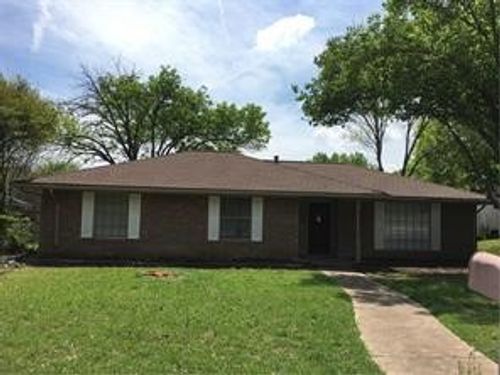114 Bailey Dr, Desoto, TX, 75115-6206 | Card Image