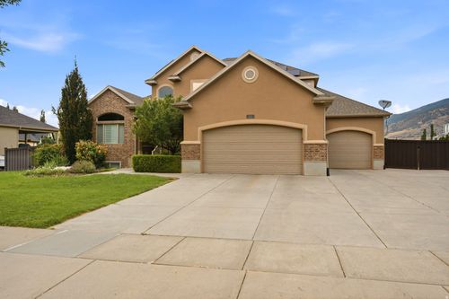 552 Miller Way, Farmington, UT, 84025-4504 | Card Image