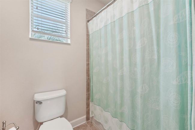 BATHROOM 2 | Image 34