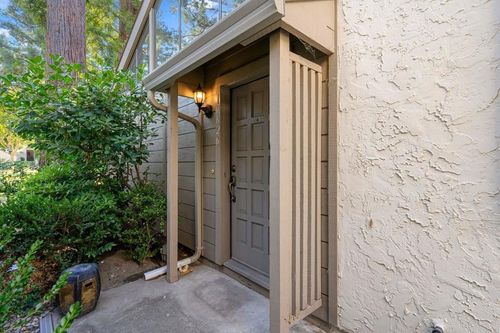 19626 Vineyard Ln, Saratoga, CA, 95070 | Card Image