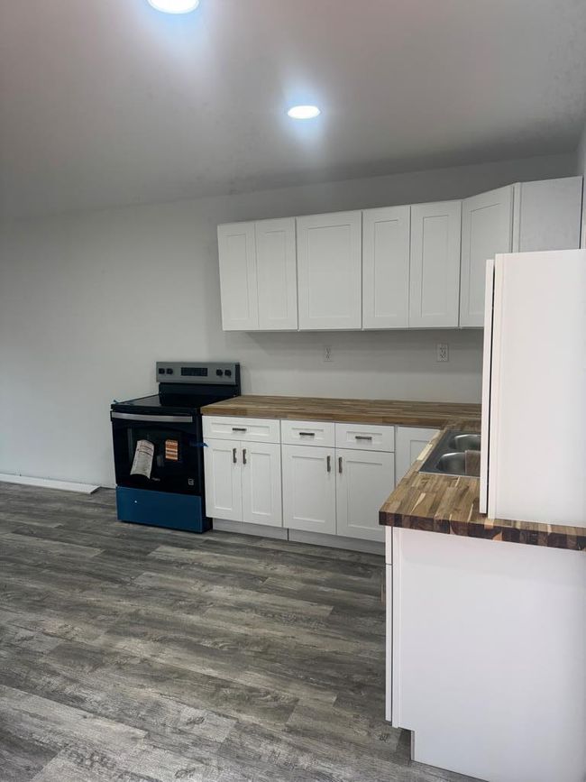 232 Overlook Dr, House other with 2 bedrooms, 2 bathrooms and null parking in Chilhowie VA | Image 16