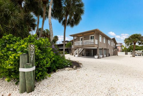 807 S Bay Blvd, ANNA MARIA, FL, 34216 | Card Image