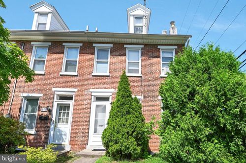551 Spruce St, POTTSTOWN, PA, 19464-4601 | Card Image