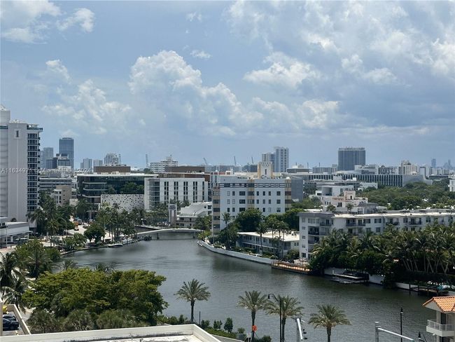 APT-1204 - 2655 Collins Ave, Condo with 2 bedrooms, 2 bathrooms and null parking in Miami Beach FL | Image 17