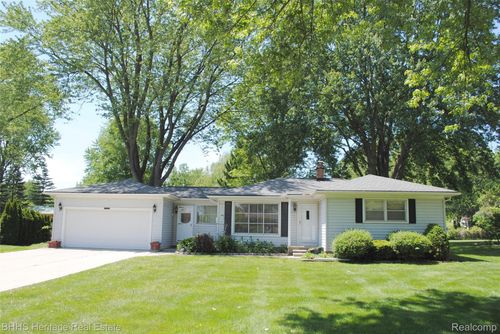 15507 Park Ln, Plymouth, MI, 48170-4852 | Card Image