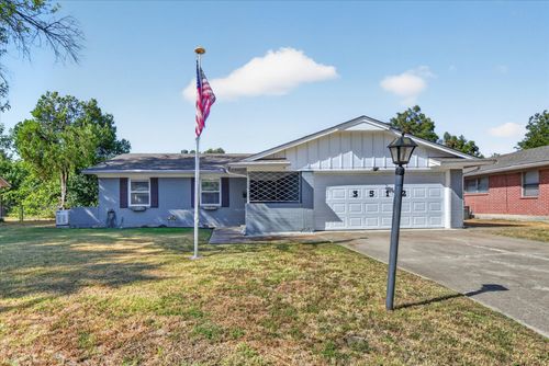 3512 Coronado Ct, Fort Worth, TX, 76116-6721 | Card Image