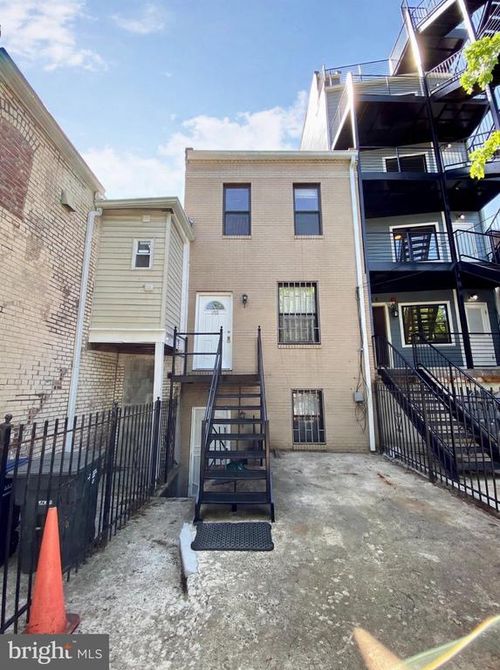 2-1702 Lincoln Rd Ne, WASHINGTON, DC, 20002-2482 | Card Image