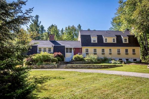 24 Vt Route 11, Landgrove, VT, 05148-9555 | Card Image