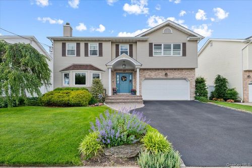 2442 6th Ave, East Meadow, NY, 11554-3235 | Card Image