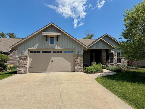 1104 S Forestbrook Lane, GRAND CHUTE, WI, 54914 | Card Image