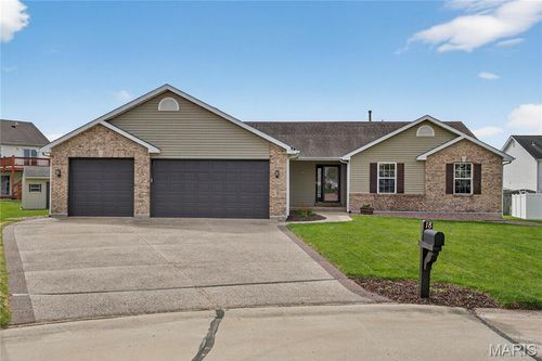 18 Locust Hills Court, O'Fallon, MO, 63366 | Card Image