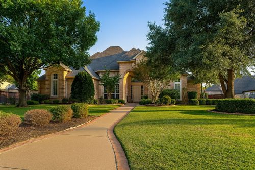 111 Yale Dr, Southlake, TX, 76092-8482 | Card Image