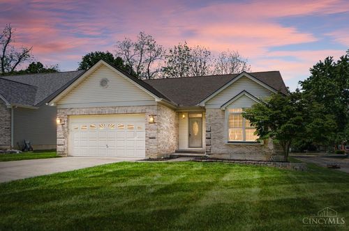 8109 Mulberry St, Maineville, OH, 45039-8831 | Card Image