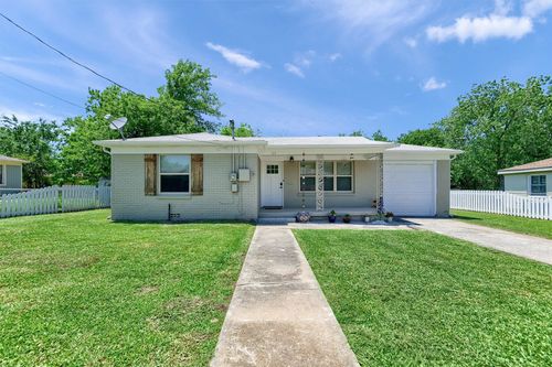 103 Tipton St, Whitesboro, TX, 76273-1527 | Card Image