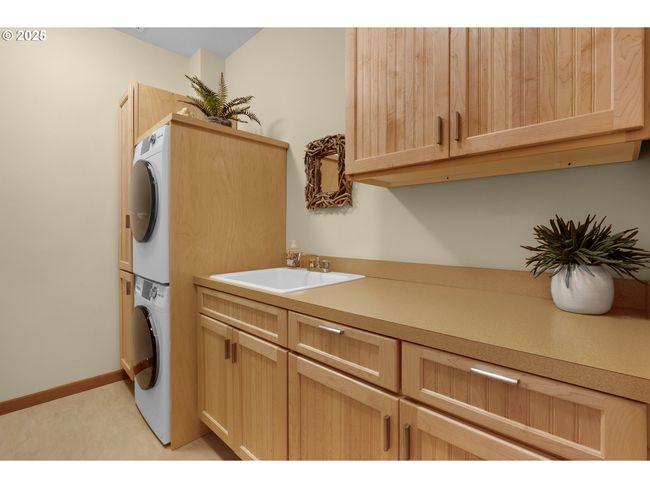 APT-201 - 123 S Hemlock St, Condo with 3 bedrooms, 2 bathrooms and null parking in Cannon Beach OR | Image 41