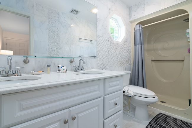 223 Corey Ln, Condo with 2 bedrooms, 3 bathrooms and 4 parking in Middletown RI | Image 23